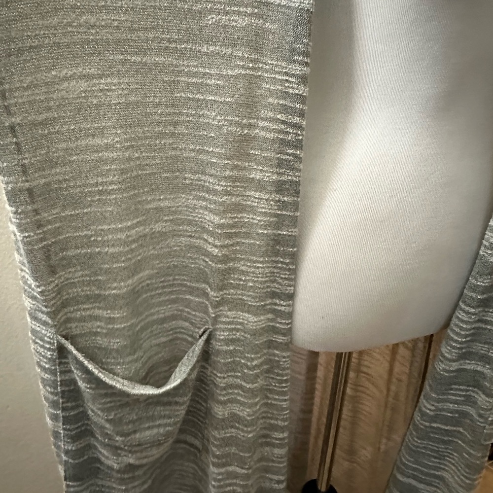 LuLaRoe Sarah - Picture 3 of 5